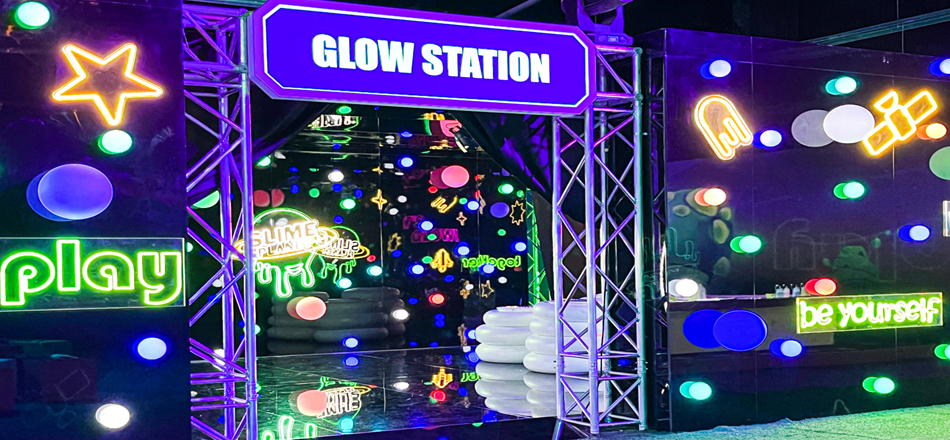 glow station